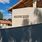 Apartment Millstone 1, Two Bed + Shared Pool *
