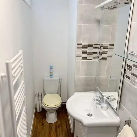 Millstone 1, Two Bed + Shared Pool Chassenon