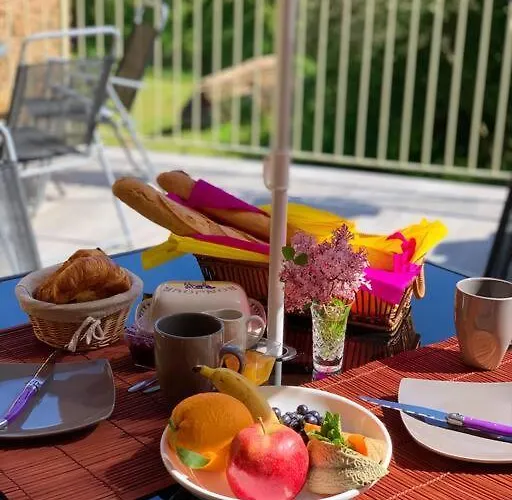 Millstone 1, Two Bed + Shared Pool Chassenon