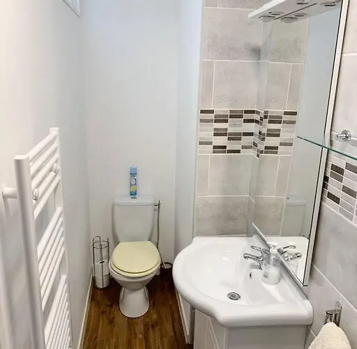 Millstone 1, Two Bed + Shared Pool Chassenon