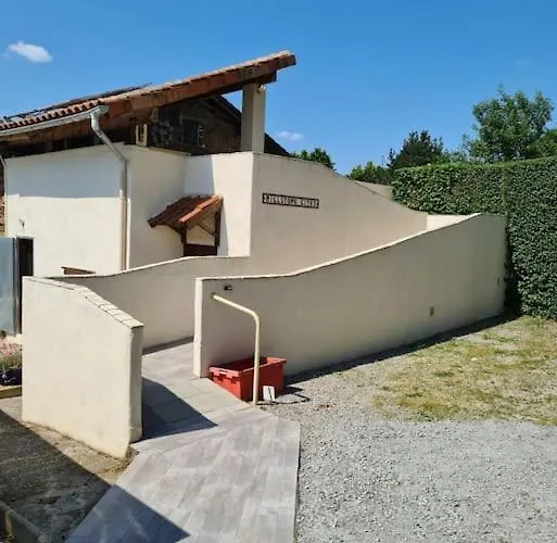 Millstone 1, Two Bed + Shared Pool * Chassenon