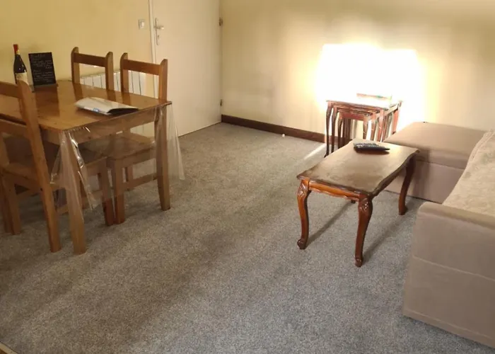 Millstone 1, Two Bed + Shared Pool Appartement *